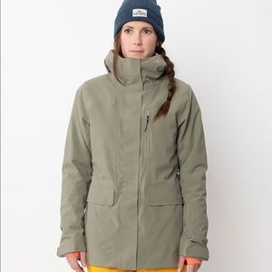 Strafe Castle 2L Insulated Jacket